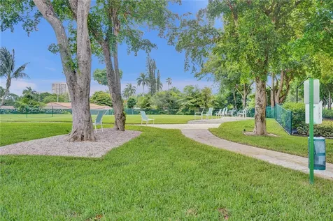 1000 Quayside Terrace Miami FL 33138
