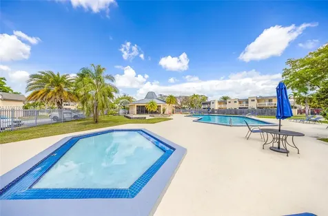 8383 SW 137th Avenue Miami FL 33183
