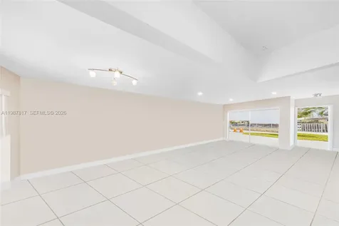 8383 SW 137th Avenue Miami FL 33183
