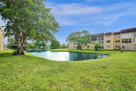 2780 N Pine Island Road Sunrise FL 33322