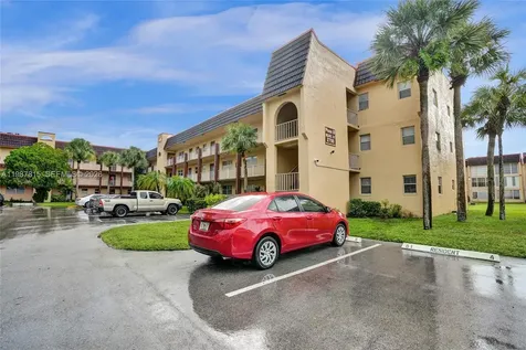 2780 N Pine Island Road Sunrise FL 33322