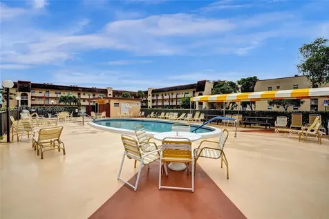 2780 N Pine Island Road Sunrise FL 33322