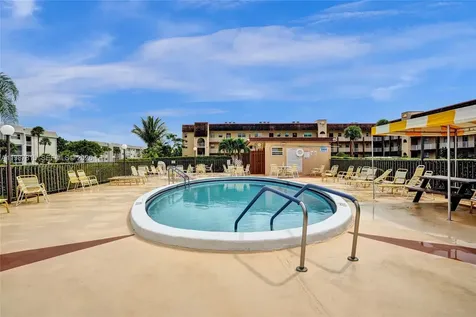 2780 N Pine Island Road Sunrise FL 33322