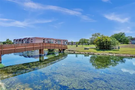 2780 N Pine Island Road Sunrise FL 33322