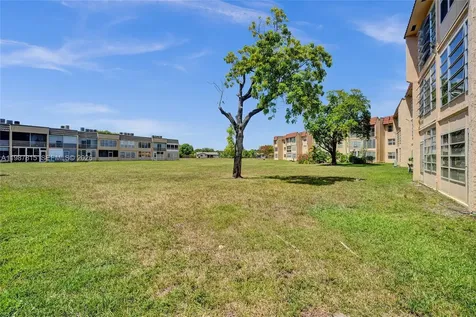 2780 N Pine Island Road Sunrise FL 33322