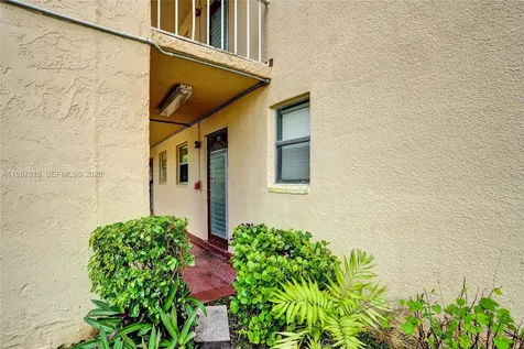 2780 N Pine Island Road Sunrise FL 33322