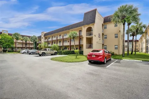 2780 N Pine Island Road Sunrise FL 33322