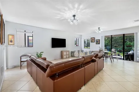 7726 SW 193rd Lane Cutler Bay FL 33157
