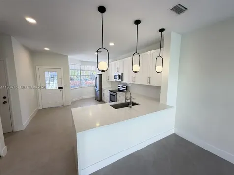 20951 Via Oleander Boca Raton FL 33428