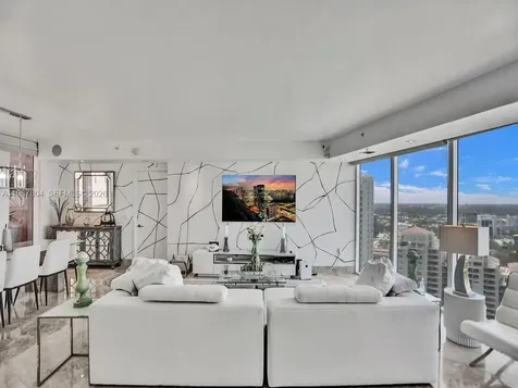 3370 Hidden Bay Drive Aventura FL 33180