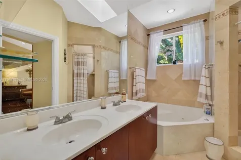 21391 Marina Cove Circle Aventura FL 33180