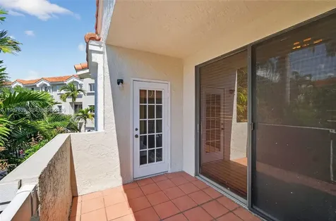 21391 Marina Cove Circle Aventura FL 33180