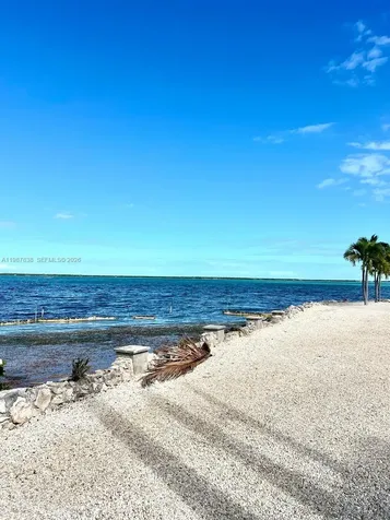 31107 Avenue I Big Pine FL 33043