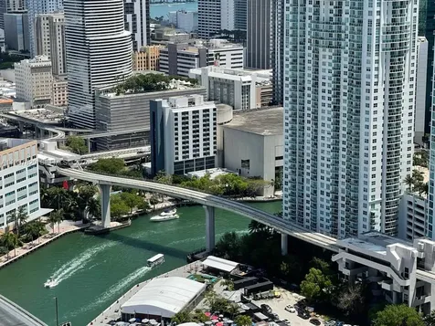 88 SW 7th Street Miami FL 33130