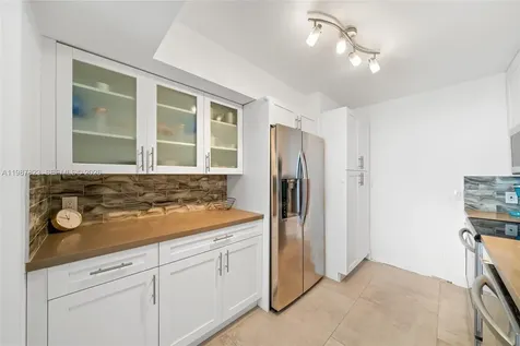 2101 S Ocean Drive Hollywood FL 33019