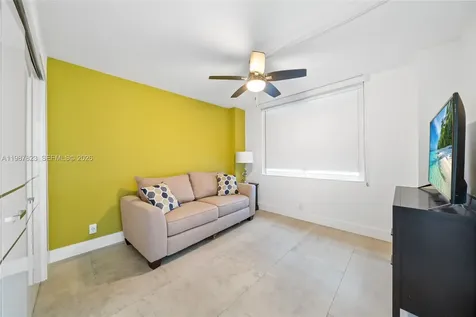 2101 S Ocean Drive Hollywood FL 33019