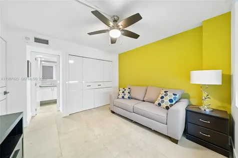2101 S Ocean Drive Hollywood FL 33019