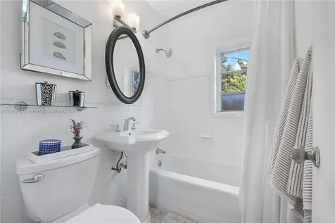5961 SW 46th Terrace Miami FL 33155