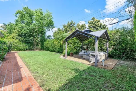 5961 SW 46th Terrace Miami FL 33155