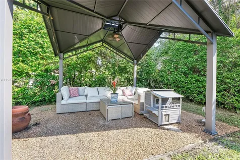5961 SW 46th Terrace Miami FL 33155
