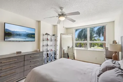 2000 N Bayshore Drive Miami FL 33137
