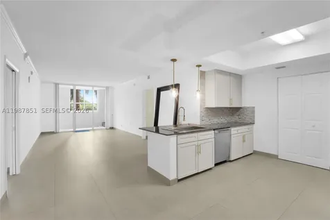 2000 N Bayshore Drive Miami FL 33137
