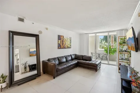 2000 N Bayshore Drive Miami FL 33137