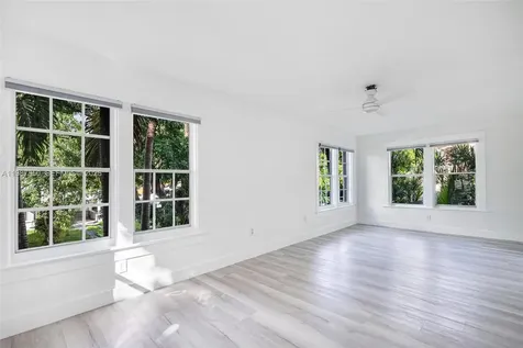 22 NE 44th Street Miami FL 33137