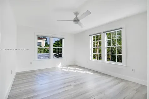 22 NE 44th Street Miami FL 33137