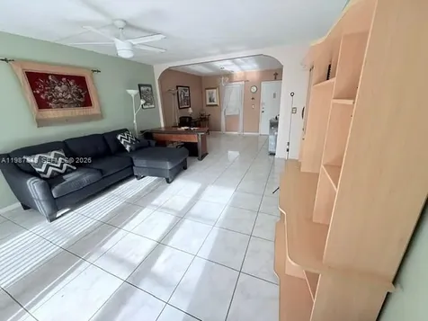 2841 Somerset Drive Lauderdale Lakes FL 33311