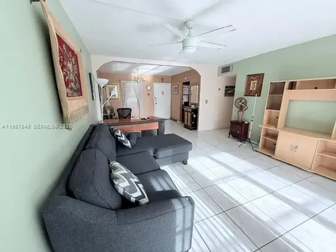 2841 Somerset Drive Lauderdale Lakes FL 33311