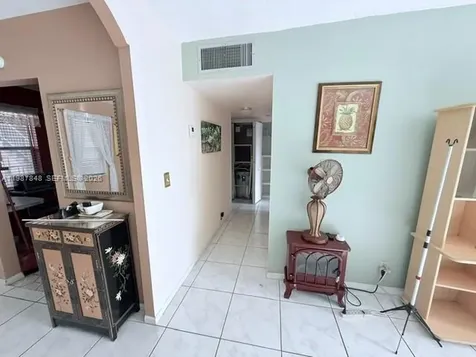 2841 Somerset Drive Lauderdale Lakes FL 33311