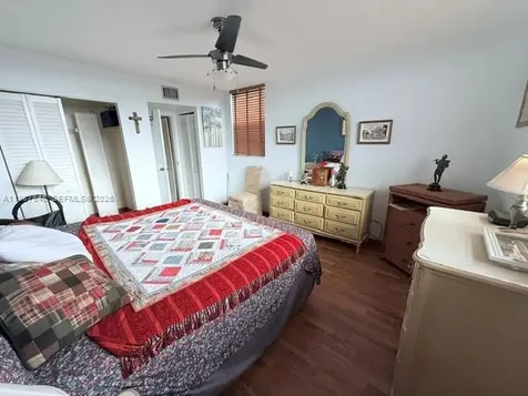 2841 Somerset Drive Lauderdale Lakes FL 33311