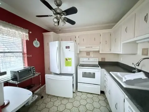2841 Somerset Drive Lauderdale Lakes FL 33311