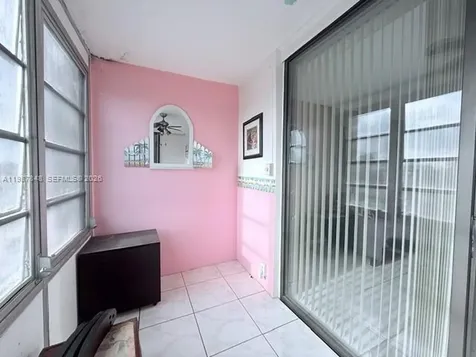2841 Somerset Drive Lauderdale Lakes FL 33311