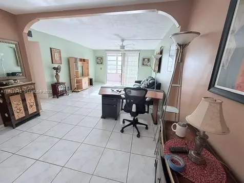 2841 Somerset Drive Lauderdale Lakes FL 33311