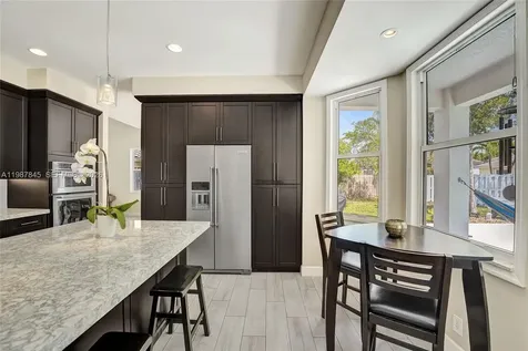 484 Cambridge Drive Weston FL 33326