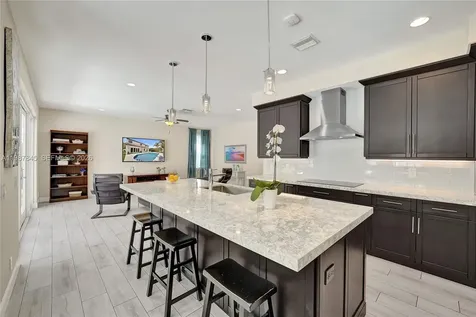484 Cambridge Drive Weston FL 33326