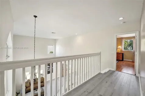 484 Cambridge Drive Weston FL 33326