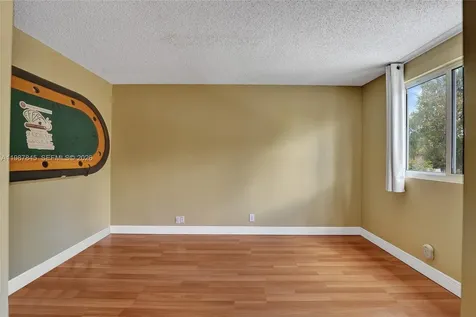 484 Cambridge Drive Weston FL 33326