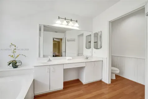 484 Cambridge Drive Weston FL 33326