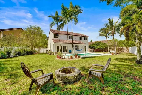 484 Cambridge Drive Weston FL 33326