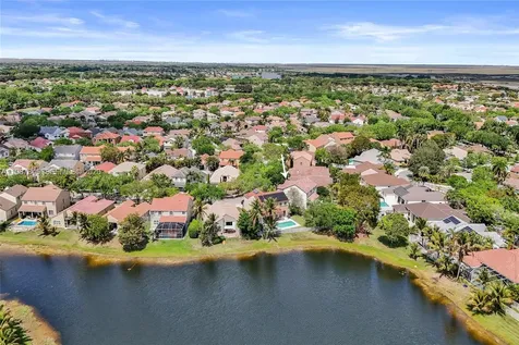 484 Cambridge Drive Weston FL 33326