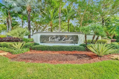 484 Cambridge Drive Weston FL 33326