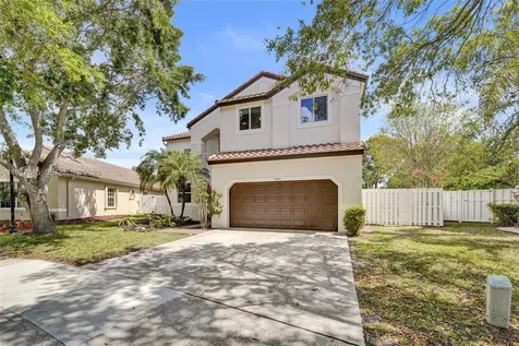 484 Cambridge Drive Weston FL 33326