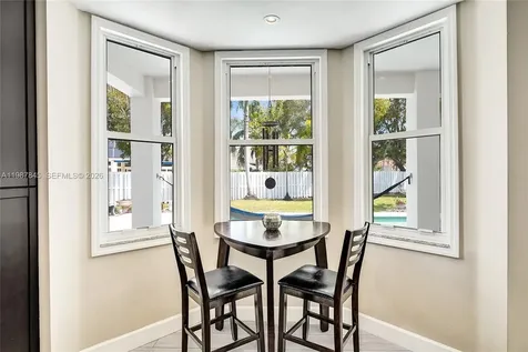 484 Cambridge Drive Weston FL 33326