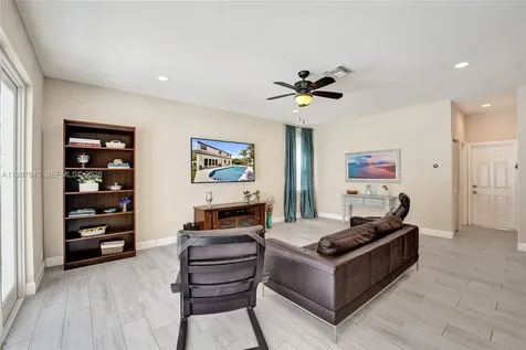 484 Cambridge Drive Weston FL 33326