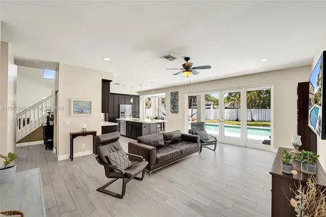 484 Cambridge Drive Weston FL 33326