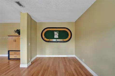484 Cambridge Drive Weston FL 33326