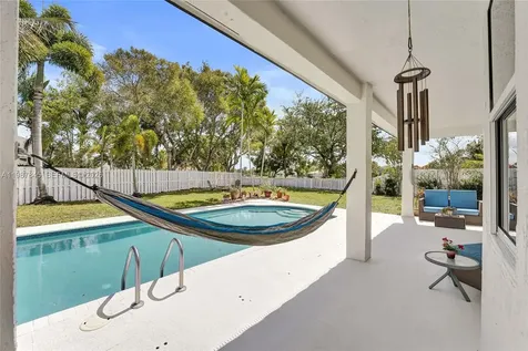484 Cambridge Drive Weston FL 33326